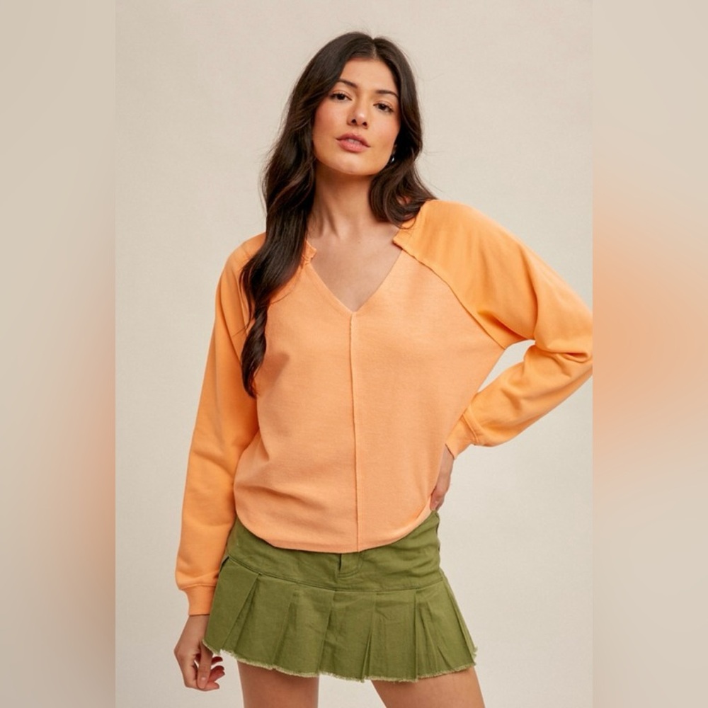 #22 🩷 🧡 **2 COLORS **V NECK ASYMMETRICAL SWEATSHIRT - Picture 1 of 7